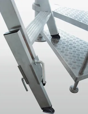 Produktbild von Günzburger Steigtechnik Holmverlängerung für Rechteckrohrholme mit Holmhöhe 73 mm - 019915