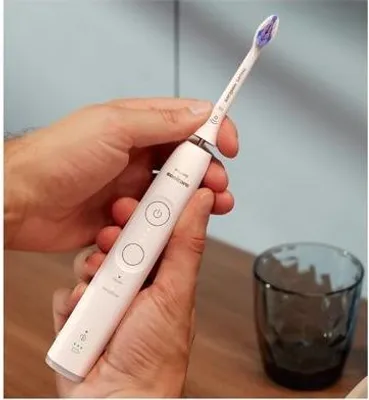 Produktbild von Elektrische Zahnbürste, Philips Sonicare Serie 6100, 2 Modi, 3 Intensitäten, BrushSync Technologie, Weiß