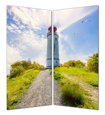 Produktbild von Wallario selbstklebende Duschrückwand 160 x 200 cm mit Motiv Leuchtturm auf Hiddensee bei Sonnenschein - Wandverkleidung mit Hochglanzlaminat in Glasoptik