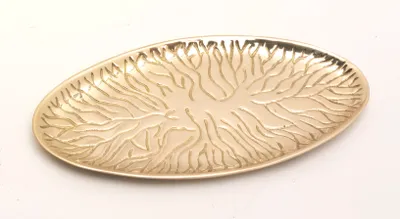 Produktbild von Kerzenteller, Dekoteller in ovaler Form Messing Gold poliert im Baum-Design 18 x 9 cm für Ovalkerzen, Ellipsenkerzen