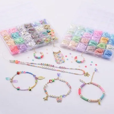 Immagine prodotto di Perline per la creazione di gioielli, 3 mm, maglie in polimero, set per bracciali, perline di vetro, set di maglie con faccine sorridenti e perline con lettere dorate per la creazione fai da te di bracciali, gioielli e orecchini