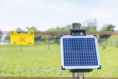 Zdjęcie produktu dla AKO SunPower S1500 Weidzaungerät Solargerät für Normale Zaunanlagen ohne Bewuchs
