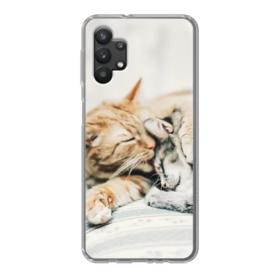 Produktbild von MuchoWow® Handyhülle Schutzhülle Hülle für Samsung Galaxy A32 5G Katzen - Sofa - Wohnzimmer Silikon Softcase Handy Hülle - Softcase