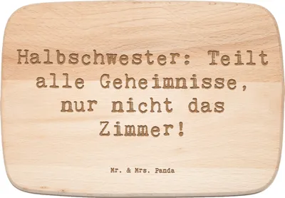 Produktbild von Mr. & Mrs. Panda Holzbrett Spruch Halbschwester Geheimnisse - Transparent - Geschenk, Schneidebrett, Frühstücksbrett, Familie, Frühstücksbrettchen, einzigartige Designs