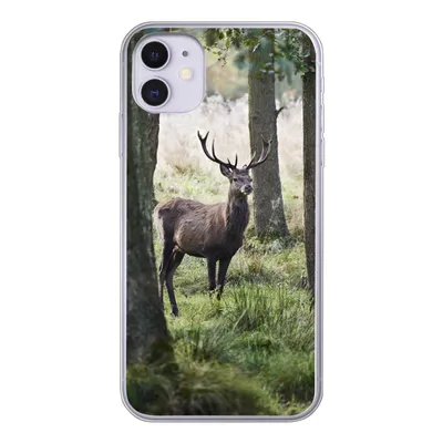 Produktbild von MuchoWow® Handyhülle Schutzhülle Hülle für iPhone 11 Hirsche - Bäume - Gras Silikon Softcase Handy Hülle - Handytasche