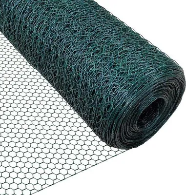 Productafbeelding van PVC kippengaas in groen - 25 meter - maaswijdte 25 mm - honingraatstructuur - kippenren, omheining voor de tuin - weerbestendig