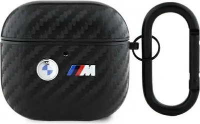 Produktbild von BMW BMA4WMPUCA2 AirPods 4 Hülle schwarz/schwarz Carbon Double Metal Logo Schutzhülle