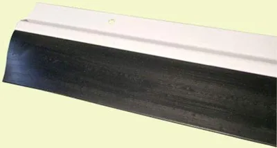 Zdjęcie produktu dla Aluminiowa taśma uszczelniająca do garażu – 250 (2 x 125 m) biała