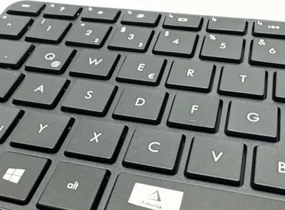 Image de FRANÇAIS - Clavier avec cadre compatible avec HP Pavilion G7-2008sg, G7-2020sg