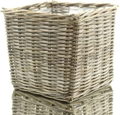 Produktbild von VAN DER LEEDEN Rattan Übertopf Grau quadratisch mit Folienauskleidung 33 cm
