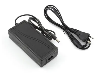 Produktbild von KOLORENO Desktop-Netzteil - Steckernetzteil - 12V 72W, 6A - 3.2x5.5x13.5cm