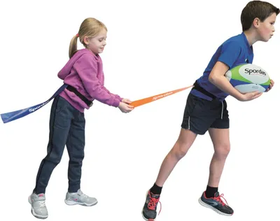 Image de Spordas Rugby Set - Flag Rugby Set pour débutants avec ballons et drapeaux
