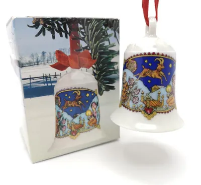 Produktbild von Hutschenreuther Porzellan Weihnachtsglocke Glocke 1979 mit Originalverpackung