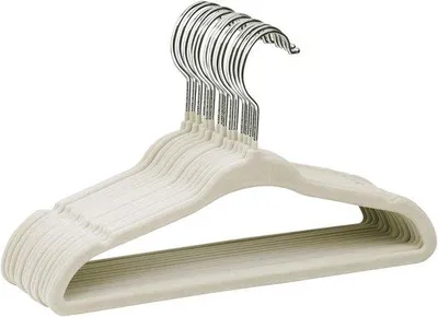 Produktbild von Weiche Kindergriffe in cremeweißer Farbe, 28 cm lang, mit 360-Grad-Drehung und abgasen, 15 Stück.