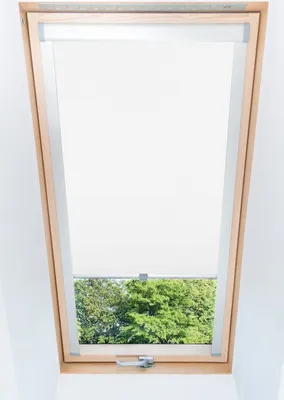 Obrázok produktu pre Roleta do strešného okna Velux P08 termo stmievanie biela