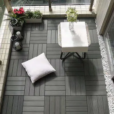 Produktbild von YZNAHRE WPC Terrassendielen 30x30cm Balkon Boden Terrassenfliesen 11 Stück,1㎡, Holzoptik Balkon Bodenbelag Klicksystem Balkonfliesen für Balkon und Garten, Anthrazit