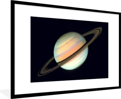 Produktbild von MuchoWow® Gerahmtes Poster Saturn in der Milchstraße 90x60 cm - Poster mit Schwarzem Bilderrahmen Wandposter Rahmen Foto Bilder - Wanddekoration - Fotos