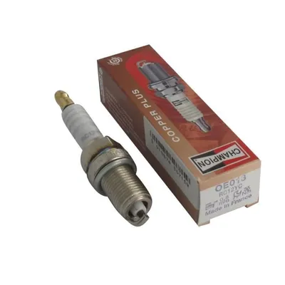 Image de Bougie D'allumage Champion Rc12yc. Equivalent Ngk Bkr5es, Ngbkr5es, Tashima 2209846.