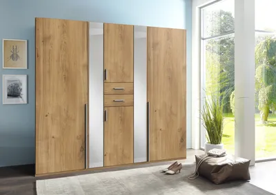 Produktbild von Kleiderschrank "Vanea" in PLANKENEICHE NACHBILDUNG mit 6 Türen und 4 Einlegeböden. Abmessungen (BxHxT) 225x210x58 cm