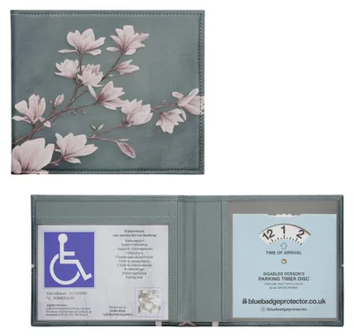 Produktbild von kwmobile Hülle für den deutschen Schwerbehindertenausweis - Schutzhülle aus Kunstleder in Taupe Weiß Blaugrau - Cover mit Fächern - Ausweishülle