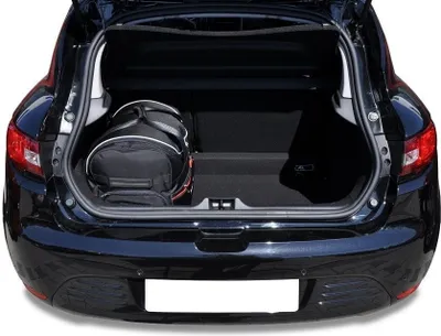 Obrázek produktu pro Sada cestovních tašek Renault Clio 2012-2019