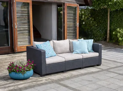 Produktbild von Allibert Salta 3-Sitzer Gartensofa – Rattanoptik, wetterfest & mit Kissen | Final