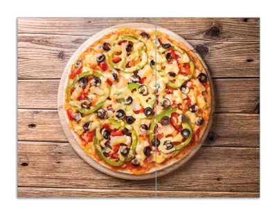 Produktbild von Wallario Herdabdeckplatte aus Glas, Größe 70 x 52 cm 2-teilig, Motiv Italienische Pizza mit Peperoni, Oliven. Paprika und Käse