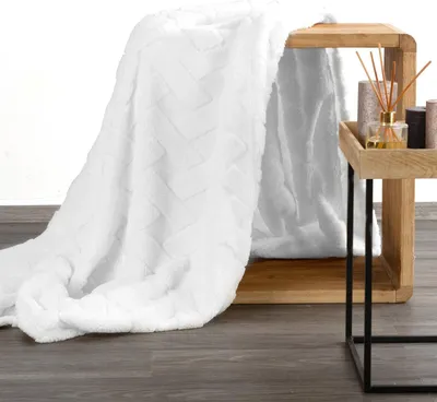 Produktbild von Kuscheldecke CARO – weiche & warme Decke für kalte Tage 150X200 cm weiß