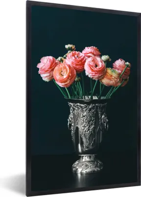 Produktbild von MuchoWow® Gerahmtes Poster Rosen - Vase - Stilleben 60x90 cm - Poster mit Schwarzem Bilderrahmen Wandposter Rahmen Foto Bilder - Kunst