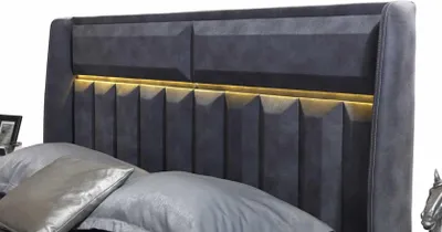 Produktbild von Komplettes Schlafzimmer Set Graues Doppelbett  Holz Nachttische