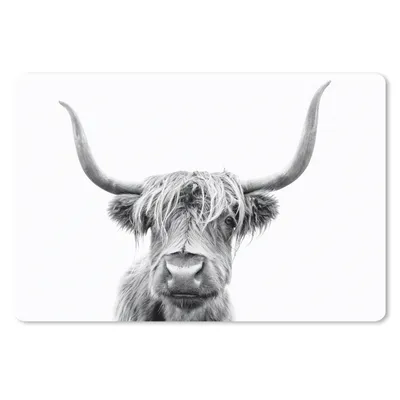 Produktbild von MuchoWow® Schreibtischunterlage Scottish Highlander - Stier - Schwarz - Weiß 60x40 cm - XXL Mauspad - Großes Mauspad