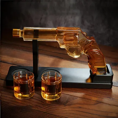 Whisky-Karaffen-Set mit 2 Gläsern, Pistolenform, 220 ml