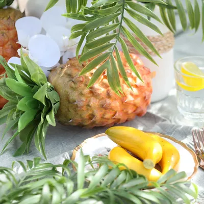 Produktbild von Künstliche Ananas Dekoration für Buffet und exotische Auslagen