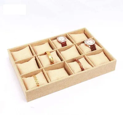 Obrázek produktu pro Držák na šperky z dřeva – držák na hodinky/náramek – stojan na vystavení šperků – polštářek z veluru – odolný – 35x24x5 cm – stojan na šperky