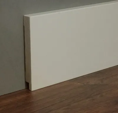 Produktbild von 2,50 m | Sockelleiste Topline MDF lackiert uni weiß
