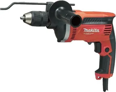 Imagen del producto de Taladro percutor Makita de 710W, modelo M8101Kb, con maletín