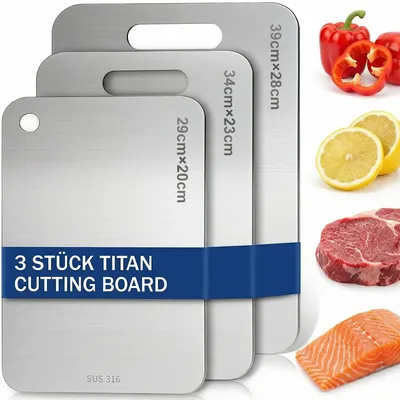 Image de Lot de 3 planches à découper en titane, planche à découper en acier inoxydable 304, planche à découper double face en matériau alimentaire avec surface antidérapante, pour la cuisine, les activités de plein air et le camping (29 x 20 cm / 34 x 23 cm / 39 x 28 cm)