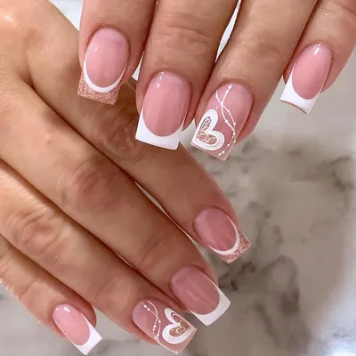 Image de 24 pièces rose paillettes faux ongles design cœur pour les femmes