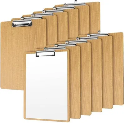 Productafbeelding van Unyqoos® 12-delige set A4-klemborden van MDF, met een natuurlijke houtuitstraling, afmetingen 31,6 x 22,5 cm, 4 mm dik – stabiele schrijfopervlakken met een sterke klem, geschikt voor kantoor en restaurant