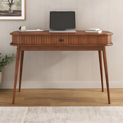 Produktbild von Schreibtisch JARI mit aufschiebbaren Fronten in Lamellenoptik, Kastanien farben - moderner Home Office Tisch aus Massivholz mit konischen Füßen, PC Tisch aus langlebigem Material