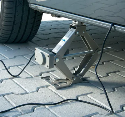 Obrázok produktu pre Elektrický zdvihák – automobilový zdvihák – hydraulický zdvihák – 12 V – zdvihák na kolesá – nosnosť 750 kg – zdvihový rozsah 11–34 cm