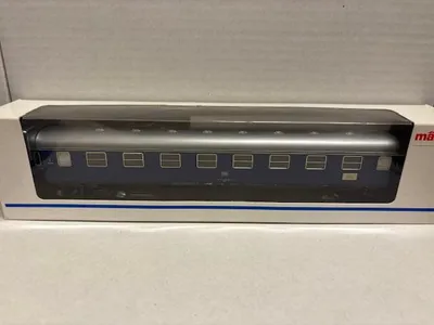 Produktbild von MÄRKLIN H0 Personenwagen Aüm 51 80 10-40230-4 DB 4091