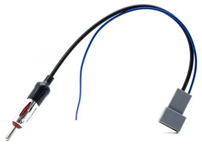 Immagine prodotto di Adattatore antenna Einparts GT13F DIN per Honda, Acura, Mazda e Suzuki (dal 2005)