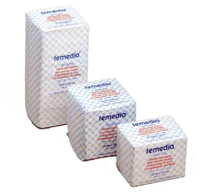 Produktbild von Temedia® Vlieskompresse 4-fach , 5 x 5 cm, 100 Stück unsteril - B07GPYKKMC | Packung (100 Stück)