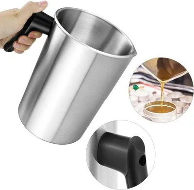 Immagine prodotto di Contenitore per la fusione della cera per candele e sapone - Manico resistente al calore - Realizza le tue candele