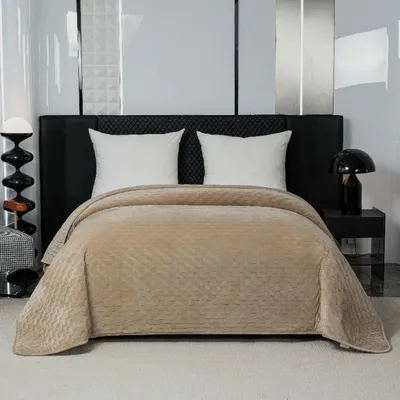 Obrázok produktu pre Elegantný prehoz na posteľ 170x210 cm s béžovým lemovaním