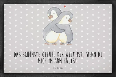 Produktbild von Mr. & Mrs. Panda Gummimatte Pinguine Kuscheln 50 x 75 cm - Grau Pastell - Geschenk, Fußabtreter, Fußabstreifer, Valentinstag, Schmutzmatte, Bodenvorleger, Freundin, für