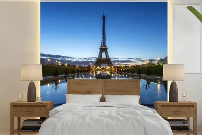 Produktbild von MuchoWow® Fototapete für Wohnzimmer oder Schlafzimmer Wandtapete Vinyl Motivtapete Der Eiffelturm am Abend bei sehr klarem Himmel in Paris - 220x220 cm - Tapeten