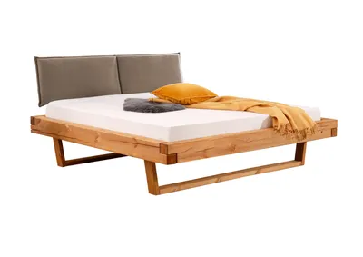 Produktbild von Woodroom Massivholzbett Ypern 160x200 cm – Kiefer massiv eichefarbig geölt, Cord-Kopfteil Taupe, Holzkufe natur