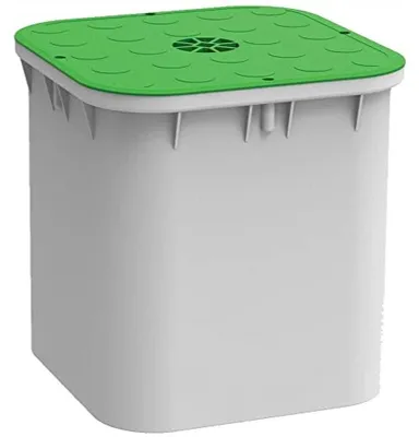 Obrázek produktu pro Držák na sloupek kůlu - Zelený - 25 x 25 mm - Průměr 60 mm - Pro zahradní osvětlení